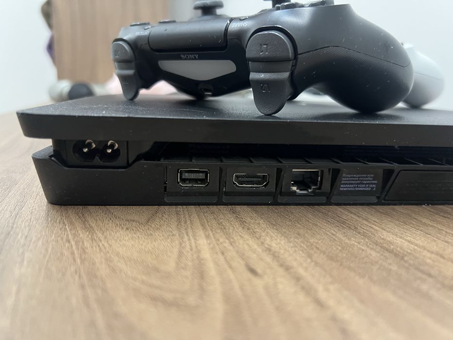 PS 4 продаю срочно