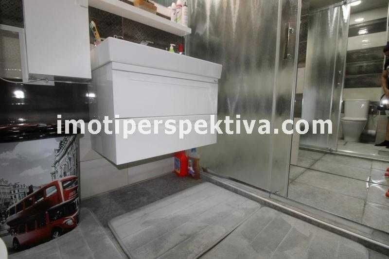Продава се Тристаен апартамент в Пловдив, Беломорски - 118 кв.м за 864 €/кв.м - Снимка #11