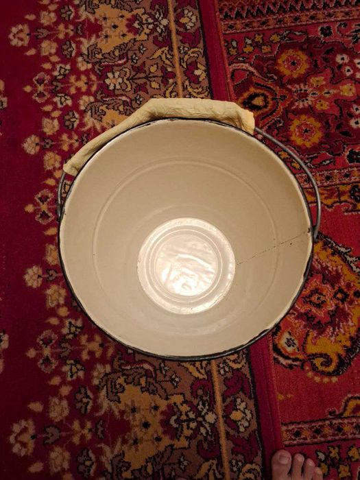 Ведро большое эмалированное