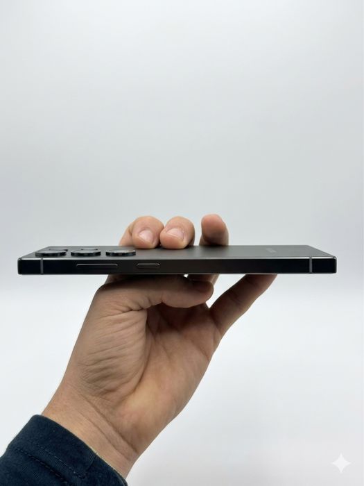 Schimb/vând Samsung S25 Ultra asigurat Casco