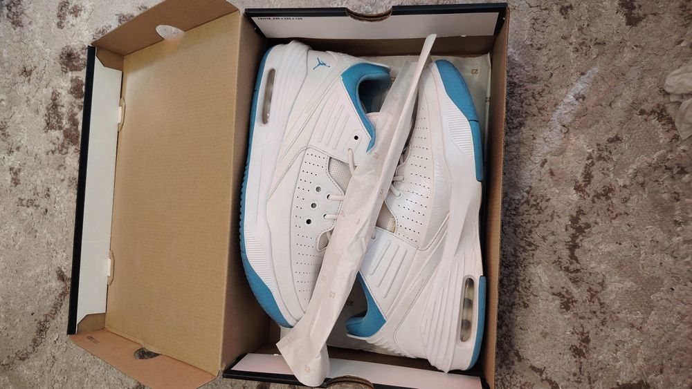 Jordan Max Aura 5 originali. Piele naturala. Nr 43. Impecabili
