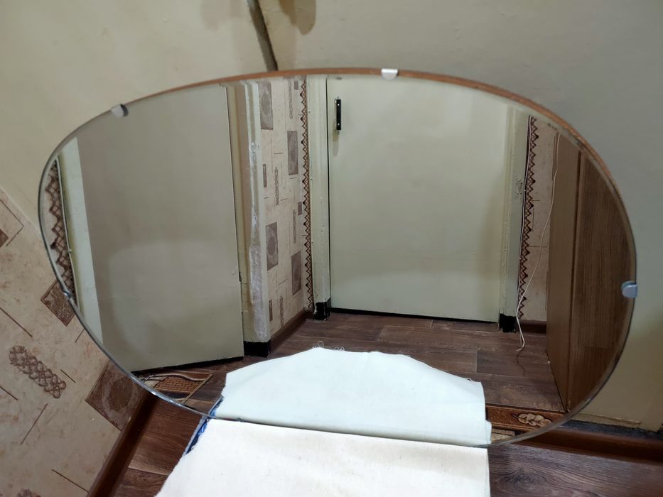 Продаются настенные зеркала