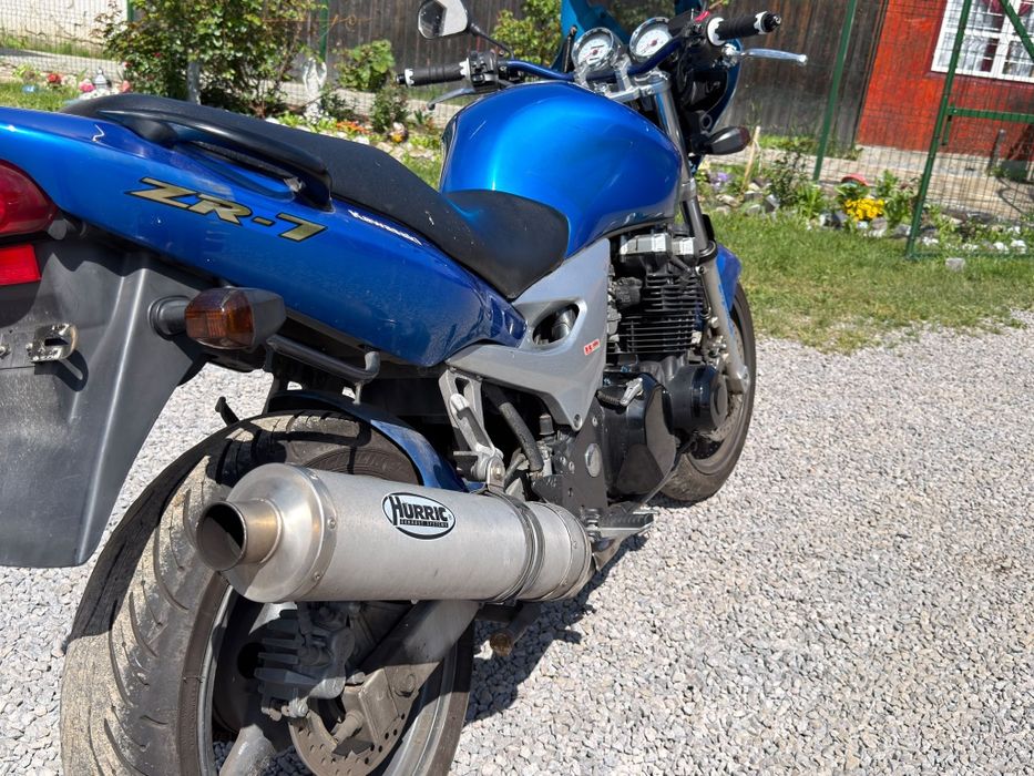 Kawasaki zr7 2000