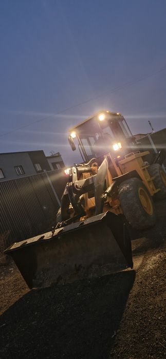 Погрузчик экскаватор