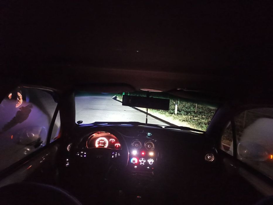 Mariz 2014 yil 4800$ holati ideal