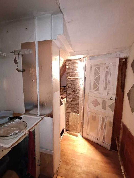 Двустаен апартамент с гараж - кв. Колю Фичето