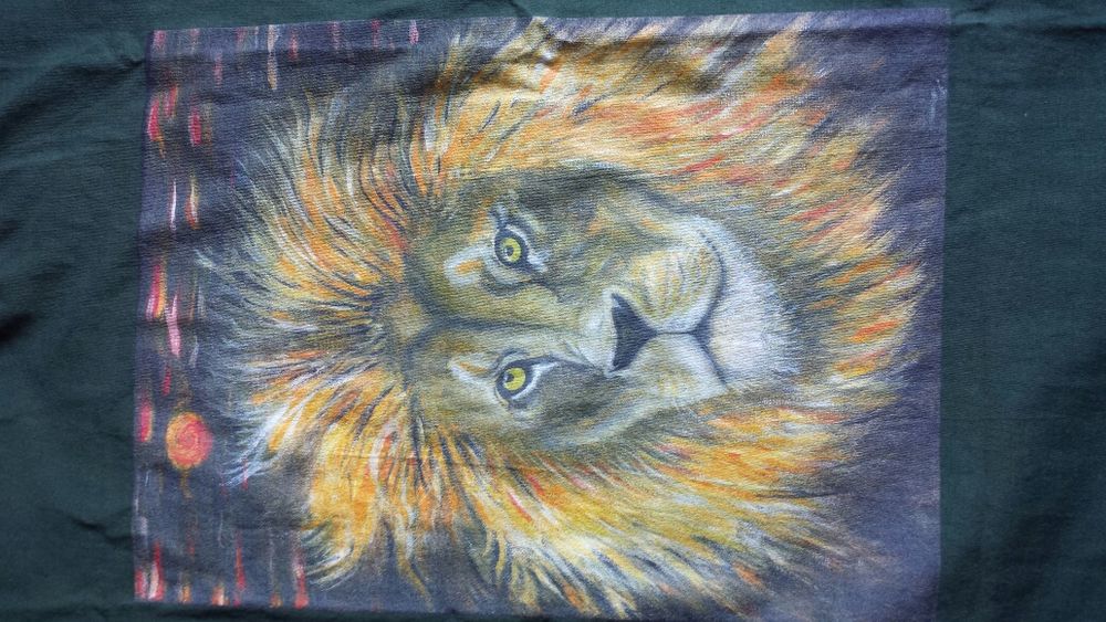 Уникална тениска