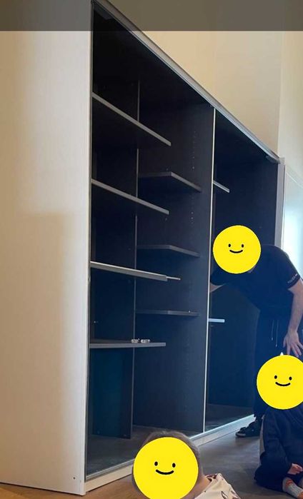 Dulap cu usi culisante