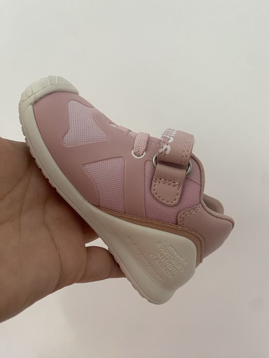 Vand pantofiori copii biomecanics noi marimea 20