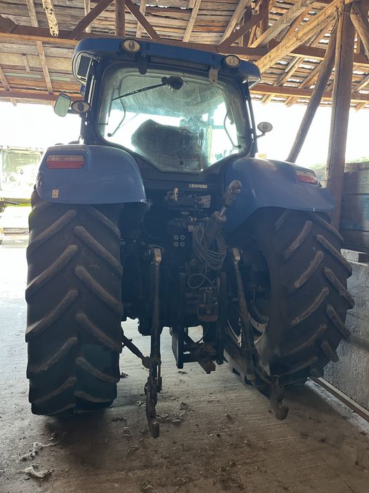 Tractor New Holland T7220 2014