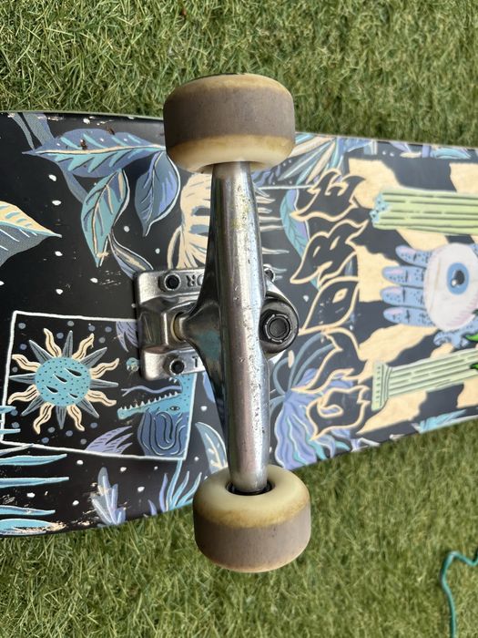 GLOBE професионален скейтборд