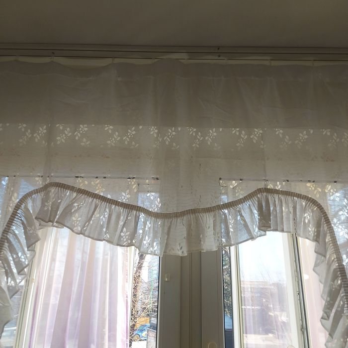 Vind perdea lățime 2.20 cm și lungimea 1.45 cm