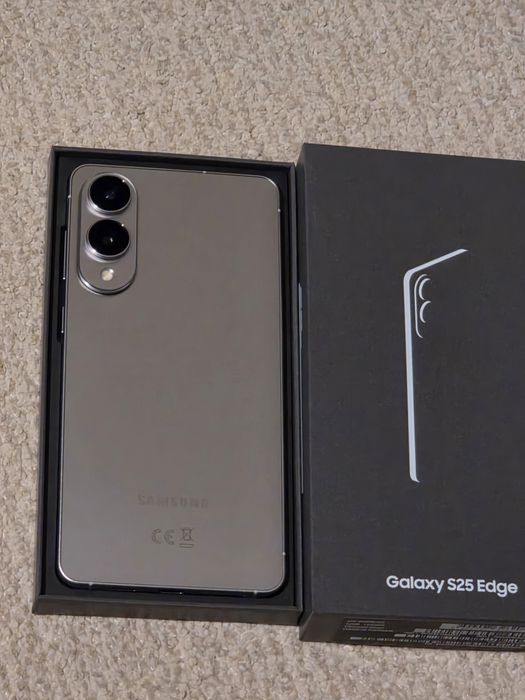 Telefon Samsung Galaxy S25 Edge, 12GB RAM, 256GB, 5G, Titanium Silver