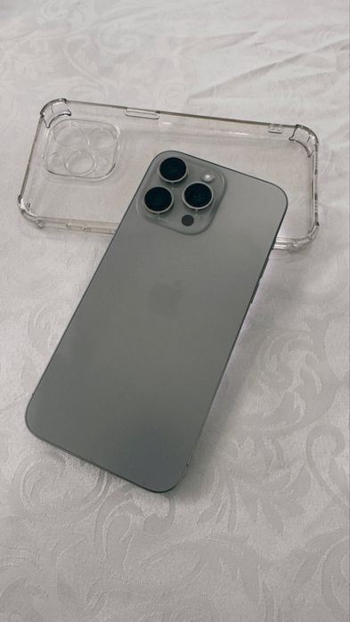 Продам айфон 15 про макс