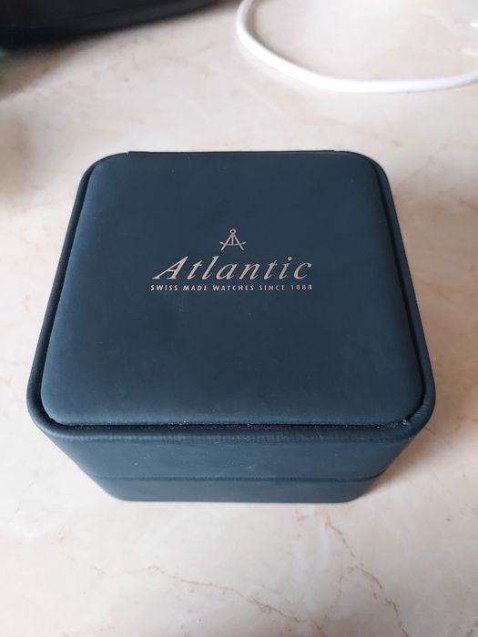 Ceas elegant elvețian Atlantic Seabase quartz,baterie noua,impecabil