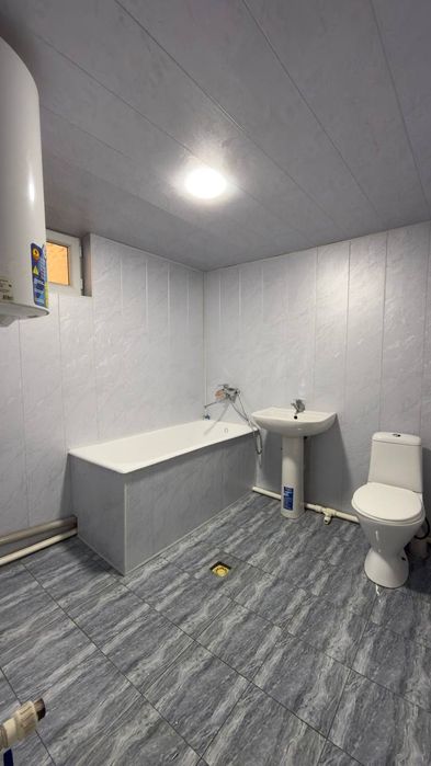 Продаётся участок Яшнабод олмос 1.5 сотик 3 хона 110 квадрат евро ремо