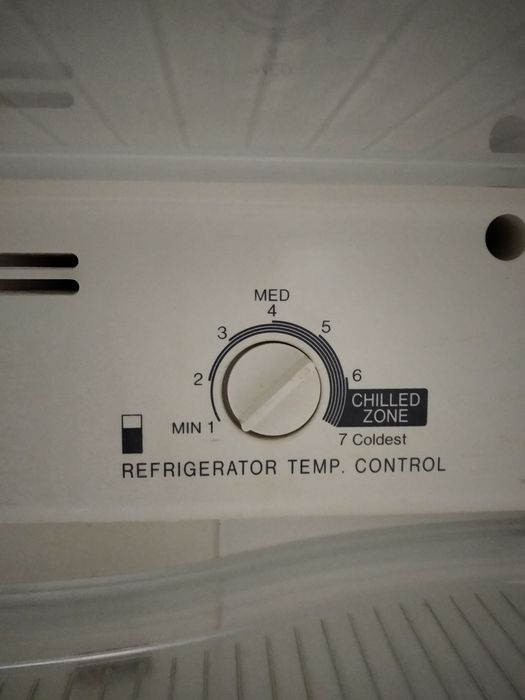 Холодильник SHARP Yaponskiy