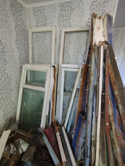 Отдам шкафы даром 22 числа мы выкидоваем  успети забрать хорошие доски