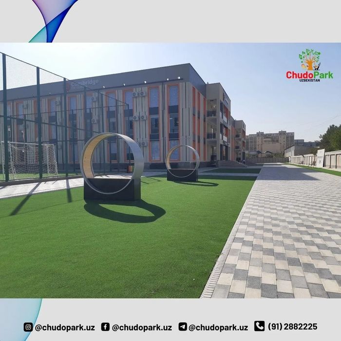 Hi-Tech услубида Беседка, Скамейкалар