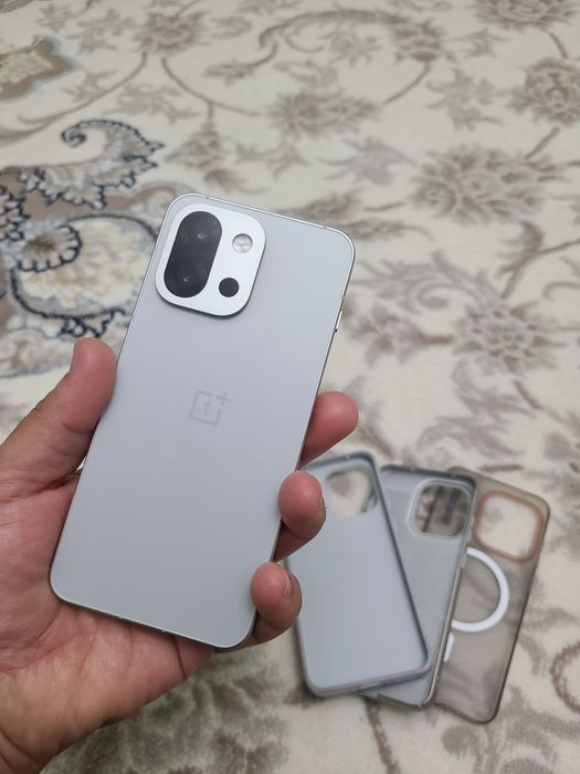 Oneplus 13T flagman