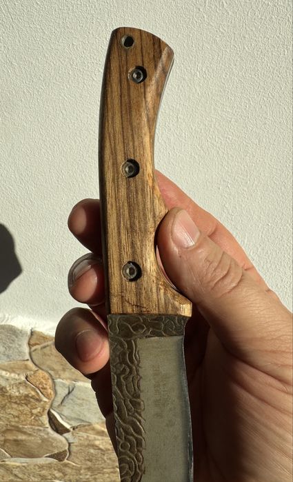 Cuțit vanatoare de jupuit de la firma germană Herbertz