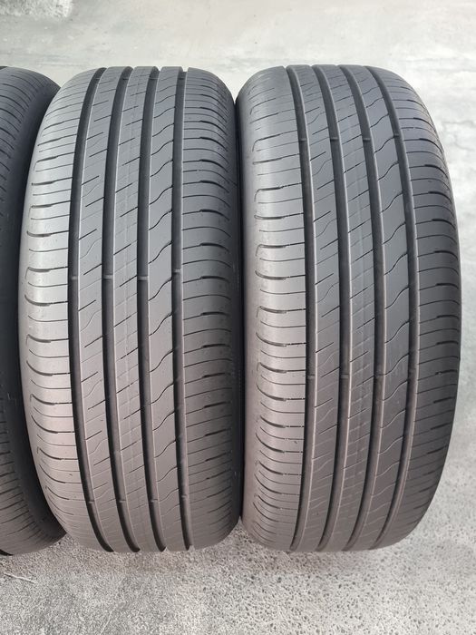 215/55/17 Goodyear 4Броя: 200€ 6.2мм