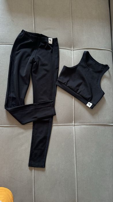 Одежда для девочки современная модная стильна