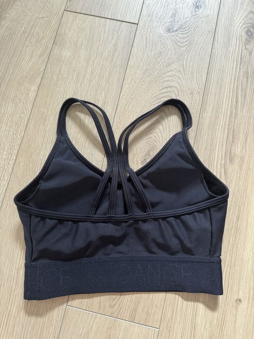 Bustiera de activitati sportive, XS