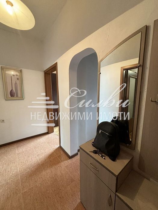 Дава се под наем Тристаен апартамент в Шумен, Център - 70 кв.м за 357 € - Снимка #7