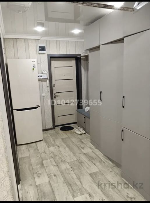 Подселениеге 1қыз керек