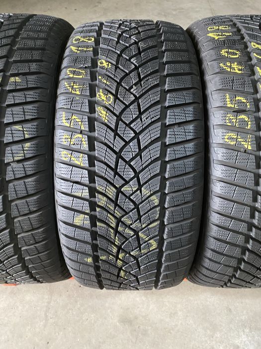 Anvelope iarna 235/40/18 Goodyear Ultra Grip Performance 235 40 18 R18