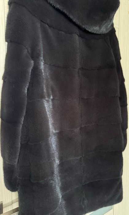 Продам норковую шубу