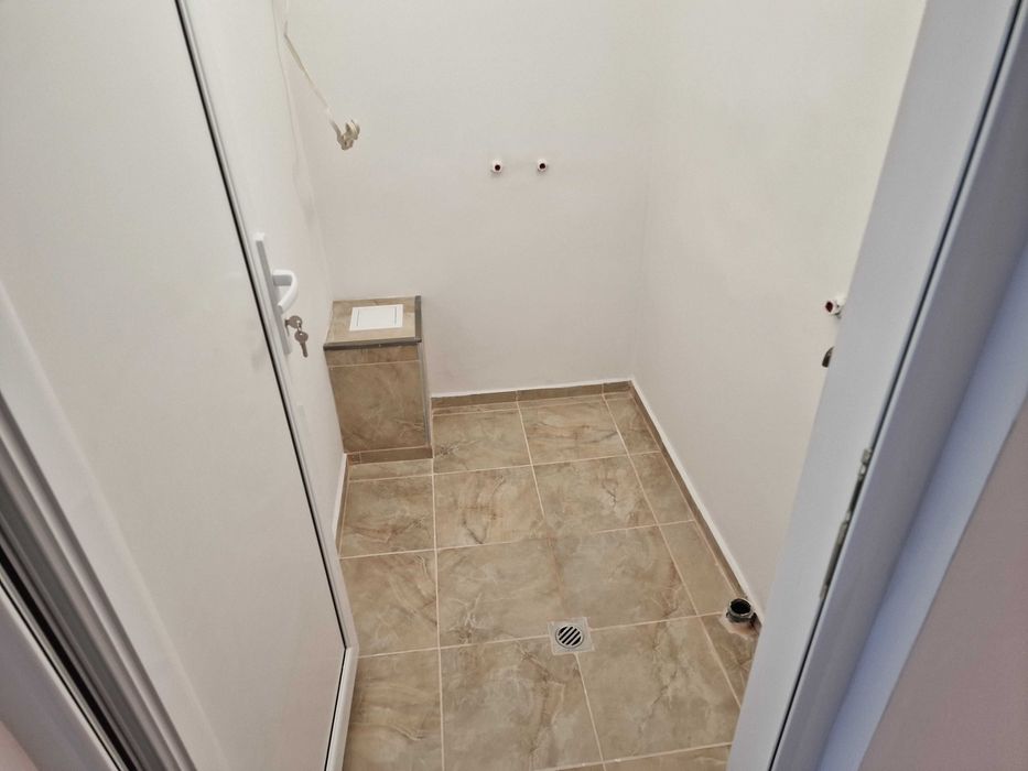 Продавам помещение в идеален център