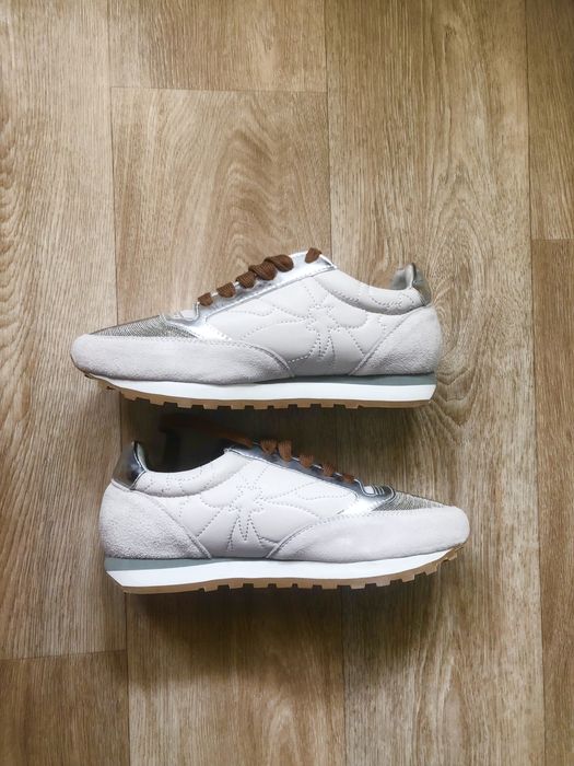 Новые кроссовки, 38 размер