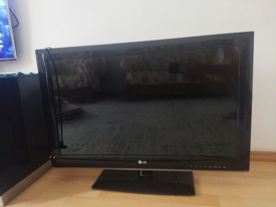Телевизор LG, цветной б/у