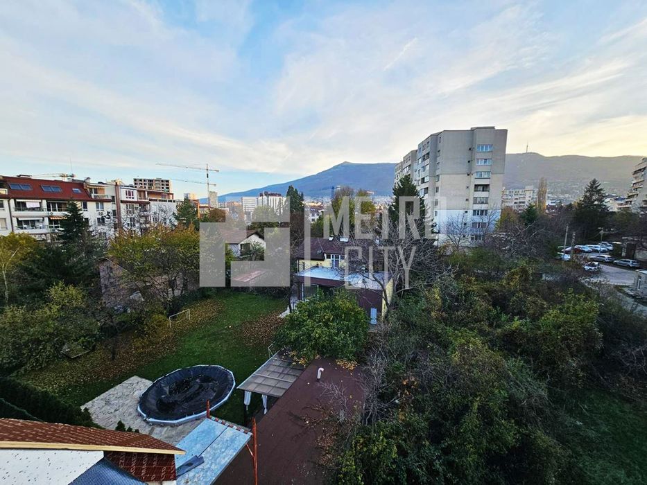 Продава се Четиристаен апартамент в София, Овча купел - 133 кв.м за 1955 €/кв.м - Снимка #1