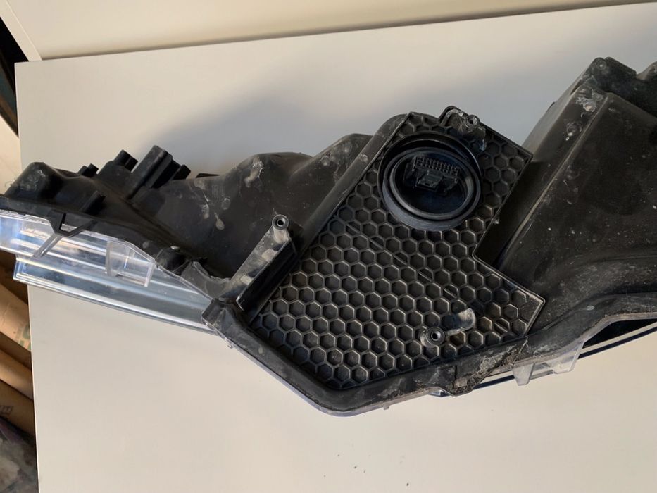 Фар за Toyota C-HR