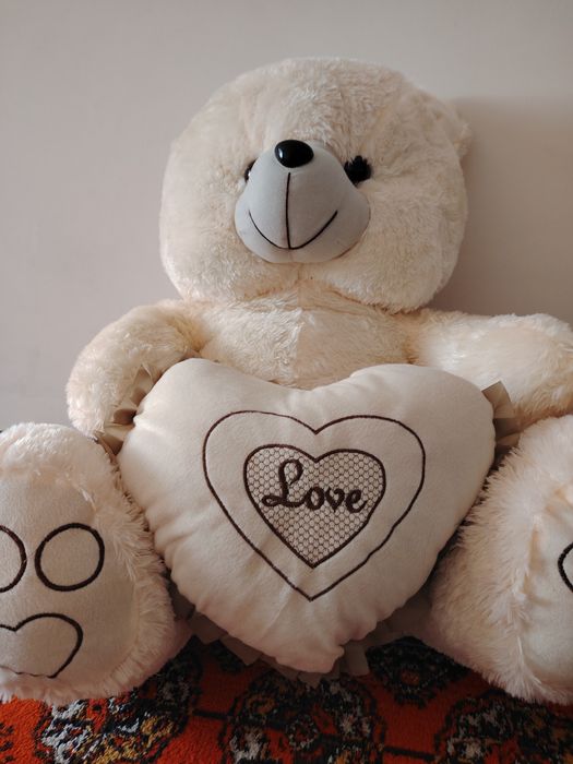 Ayiq igrushka, yangi, uzunligi 1 m