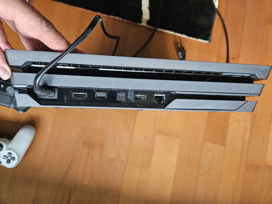 PS4 Pro +2 controllers