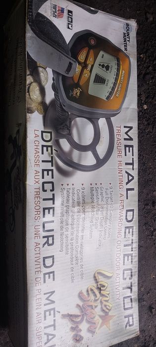 Продам металоискатель, в отличном состояний