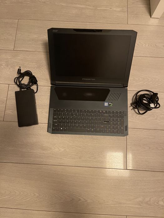 Laptop predator Triton 700