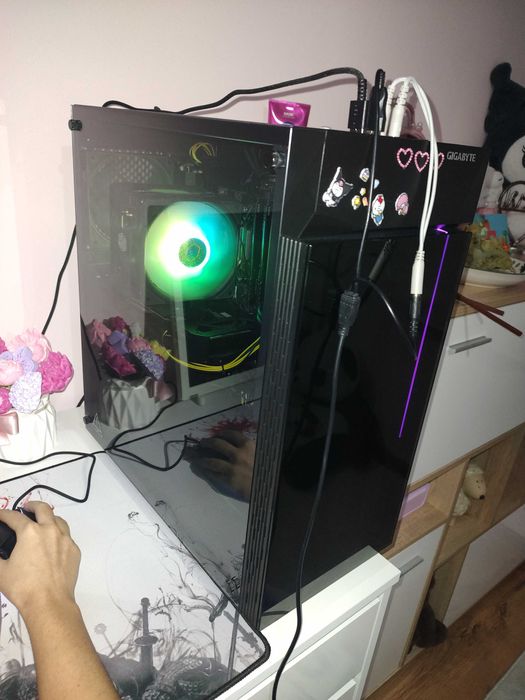 Компютър в гаранция + оборудване