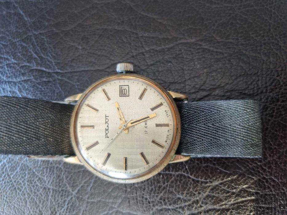 Часовник - Poljot