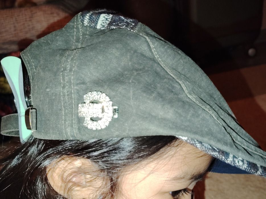 Женские джинсовые кепки