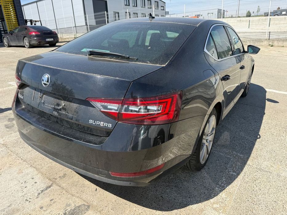 Dezmembrez Skoda superb 3 berlina neagra lg9r 2017 2.0 tdi DFGA DSG SWV