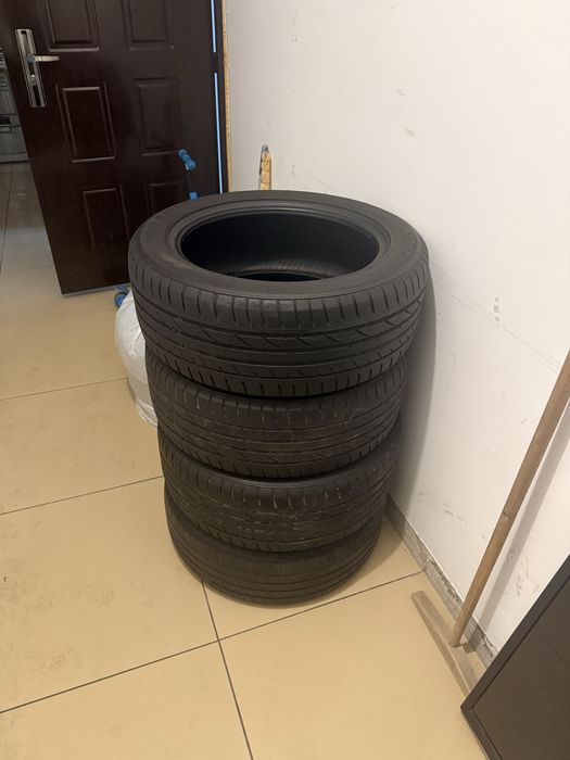 Продам шины 215/55/17
