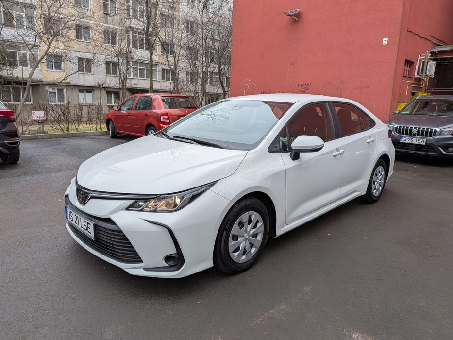 Toyota Corolla 1.5 , an fabricație 2023 , 17000 Km