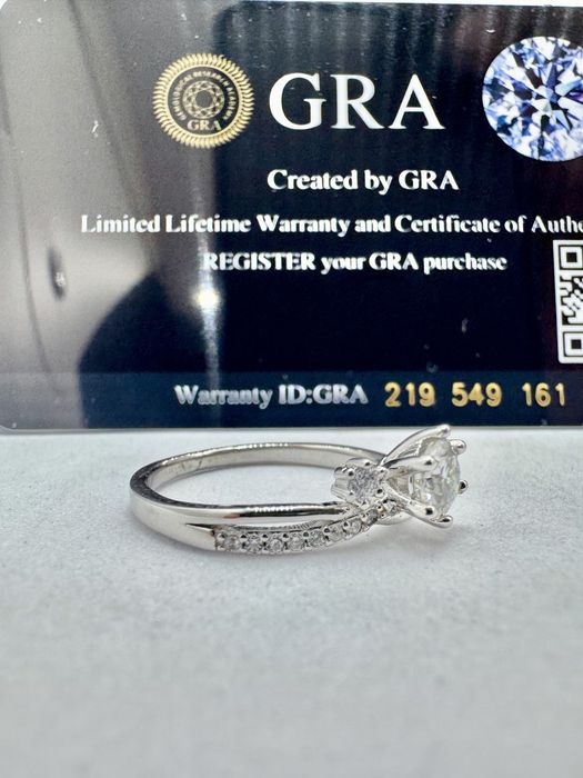 Сребърен пръстен с мойсанит (Диамант) 0.5 карата