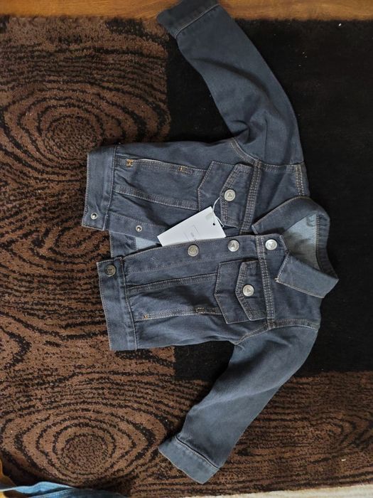 Продаётся детская одежда. Новая.