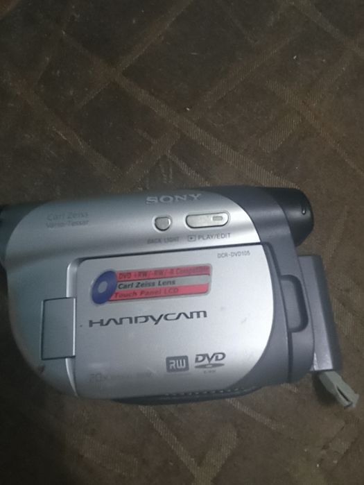 Видеокамера  Sony Handycam